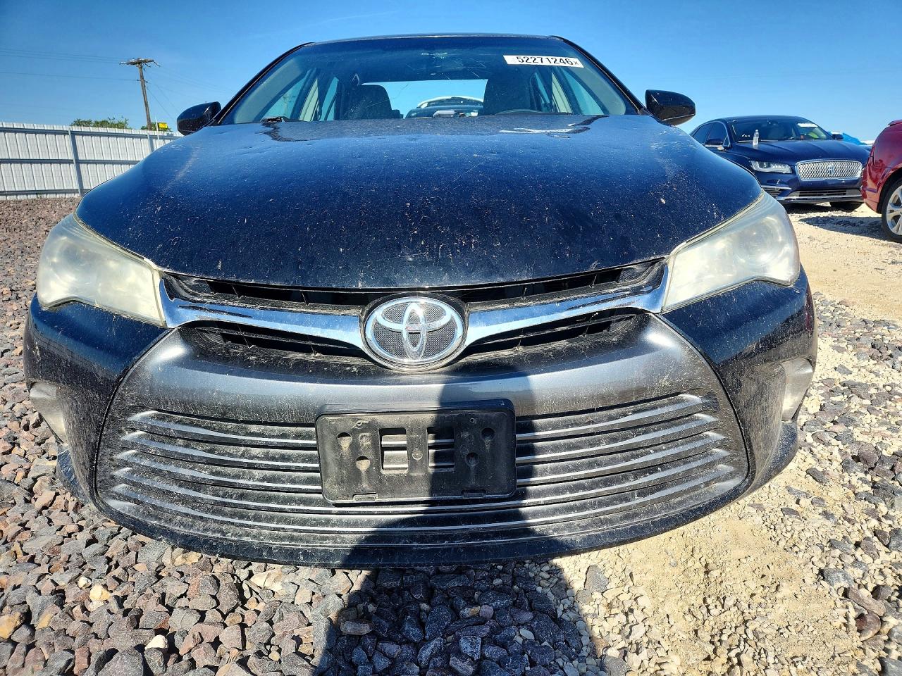 2017 TOYOTA CAMRY LE photo 5
