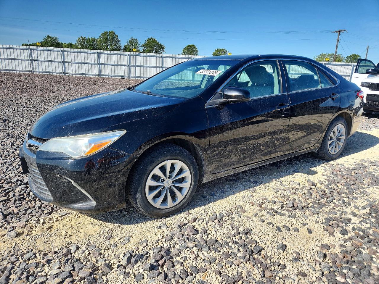 2017 TOYOTA CAMRY