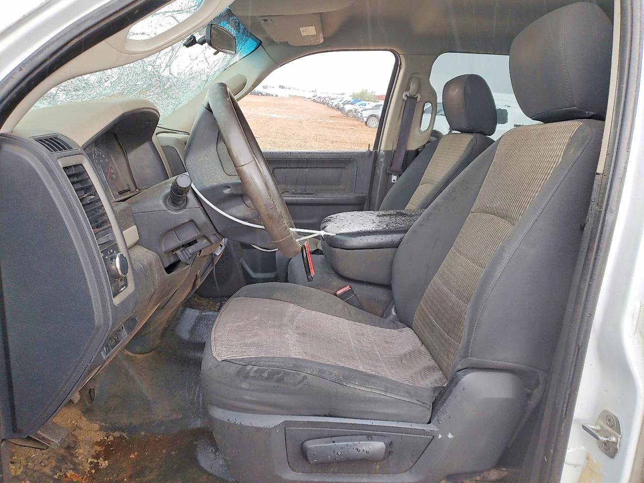 2012 DODGE RAM 3500 ST photo 19