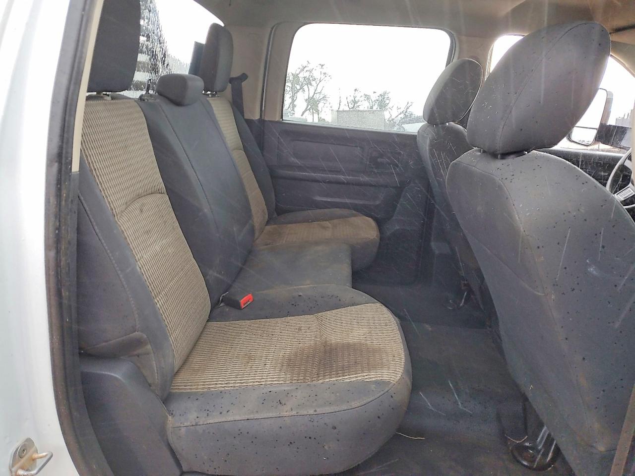 2012 DODGE RAM 3500 ST photo 28