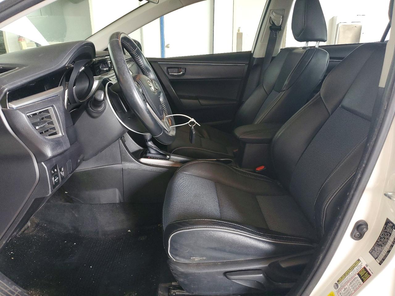 2014 TOYOTA COROLLA S PLUS photo 7