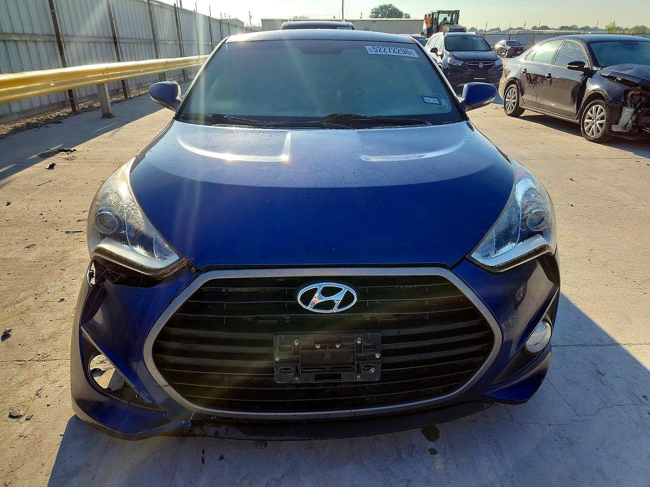2016 HYUNDAI VELOSTER TURBO photo 9