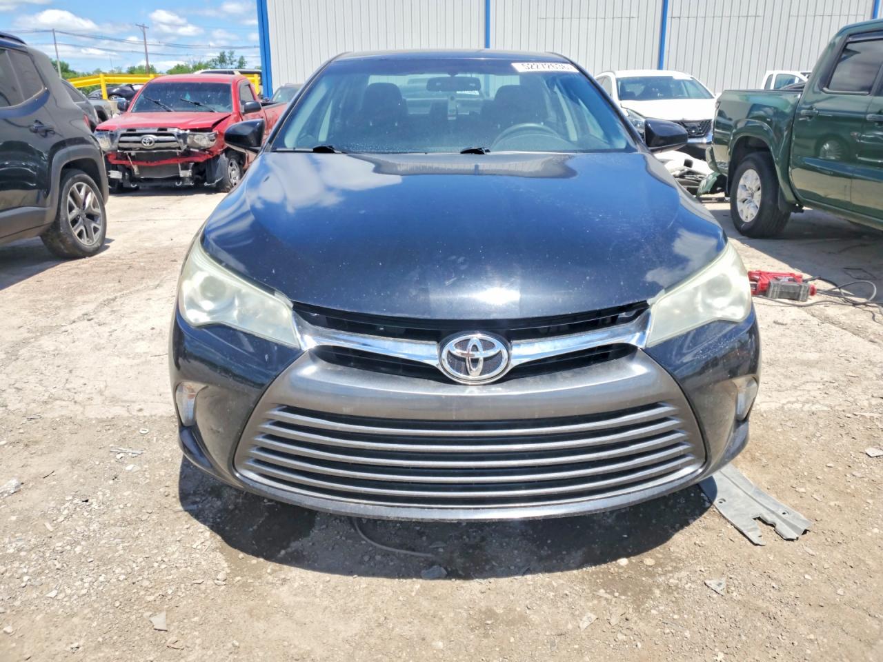 2016 TOYOTA CAMRY LE photo 13