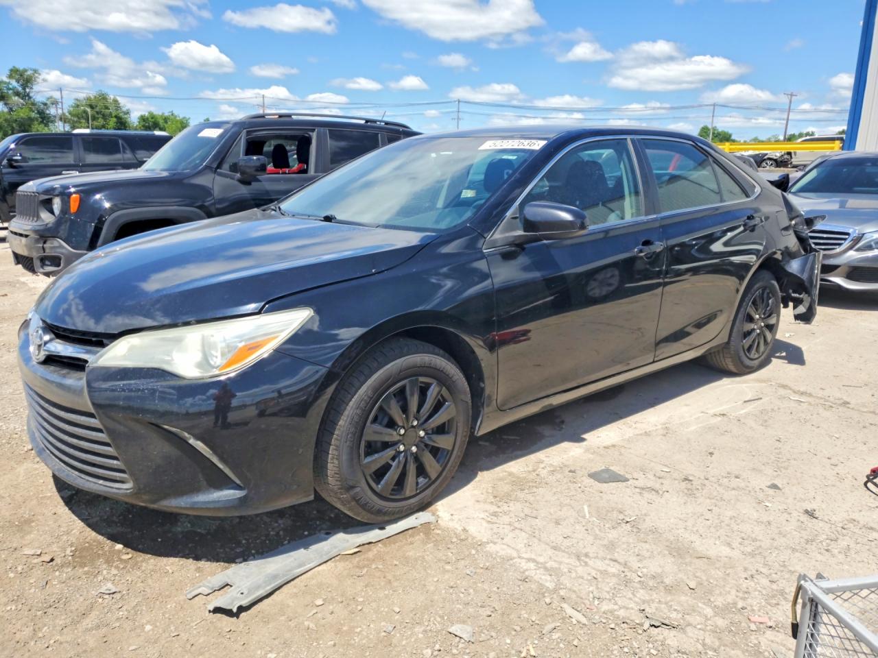 2016 TOYOTA CAMRY