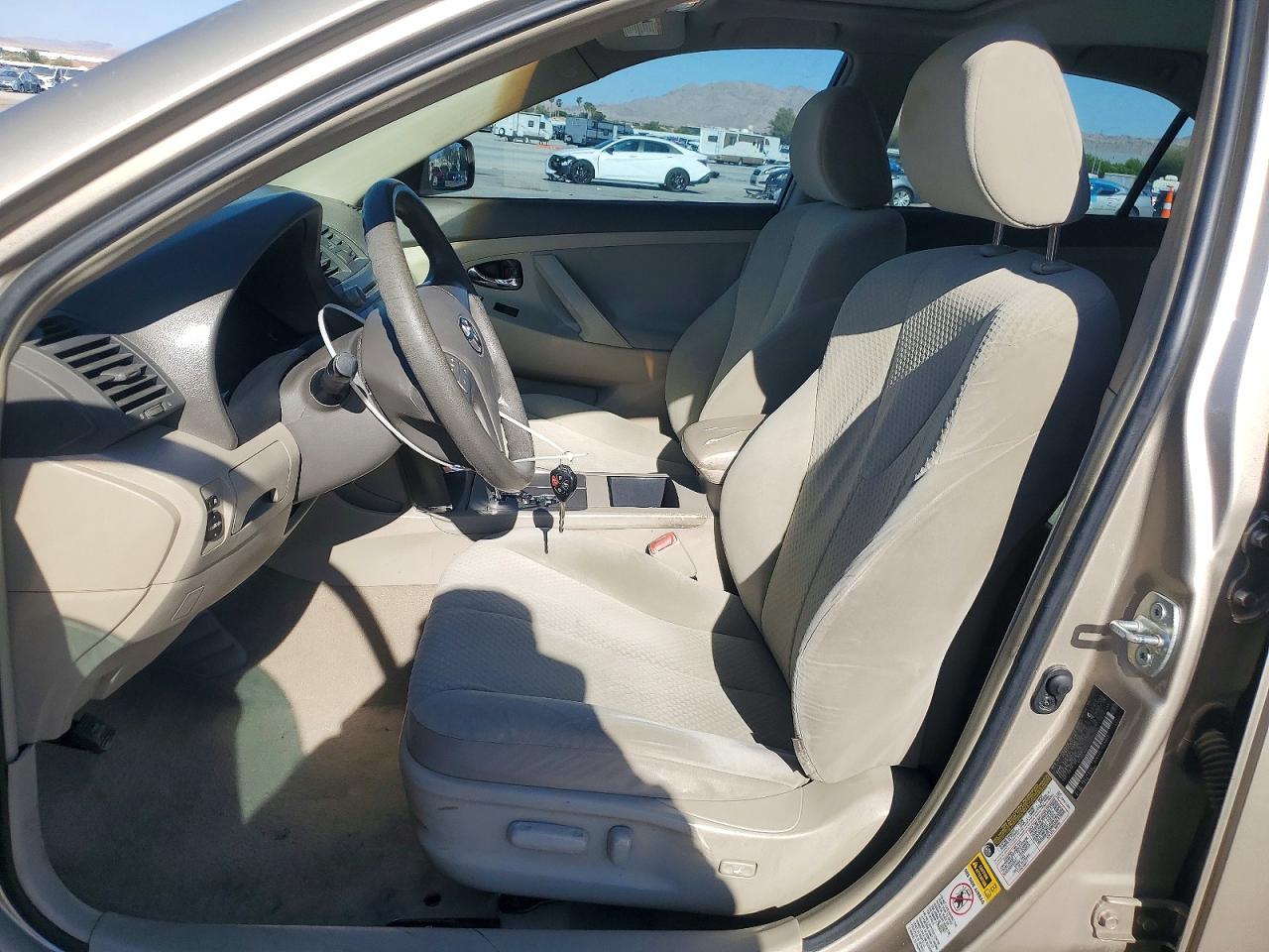 2007 TOYOTA CAMRY LE photo 7