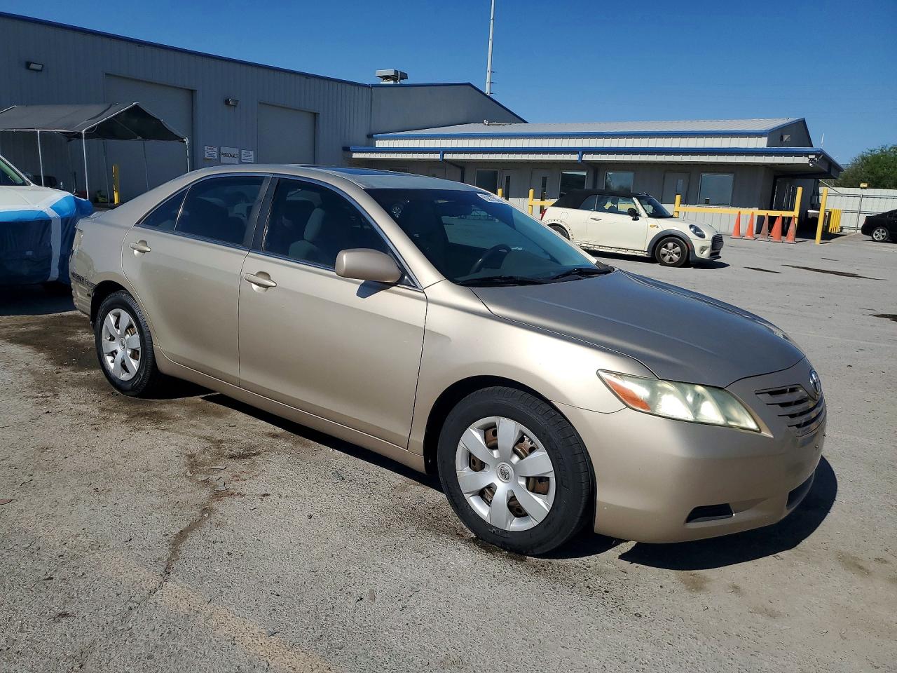 2007 TOYOTA CAMRY LE photo 4