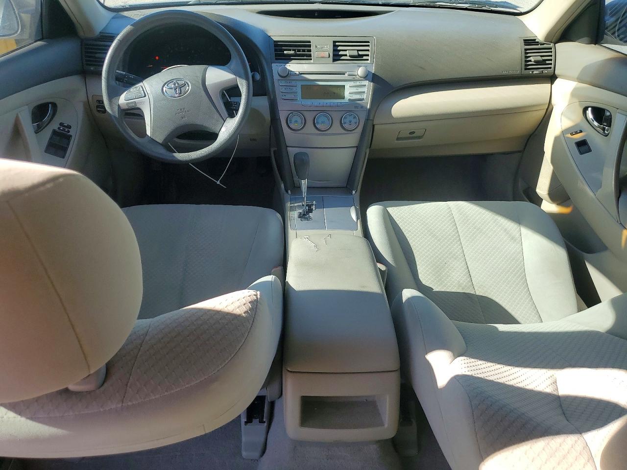 2007 TOYOTA CAMRY LE photo 8