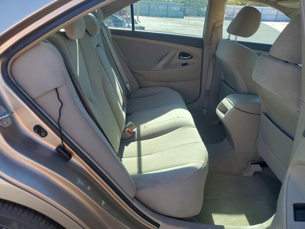 2007 TOYOTA CAMRY LE photo 10