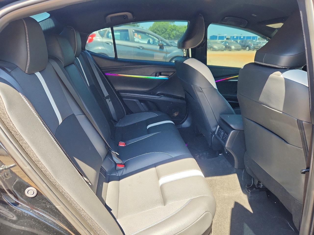 2025 TOYOTA CAMRY SE photo 28