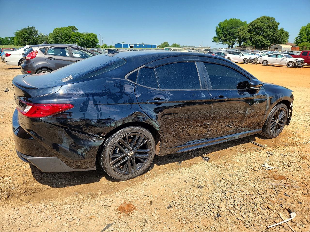 2025 TOYOTA CAMRY SE photo 7
