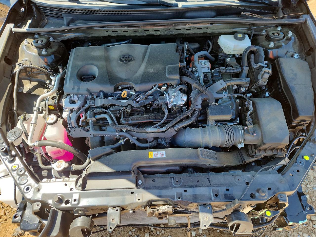 2025 TOYOTA CAMRY SE photo 31