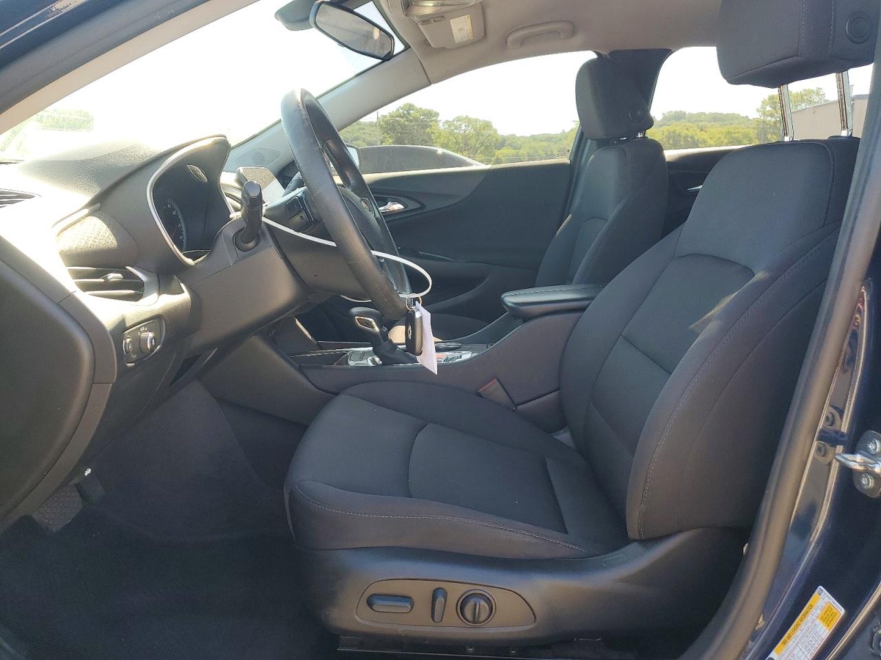 2022 CHEVROLET MALIBU LT photo 13