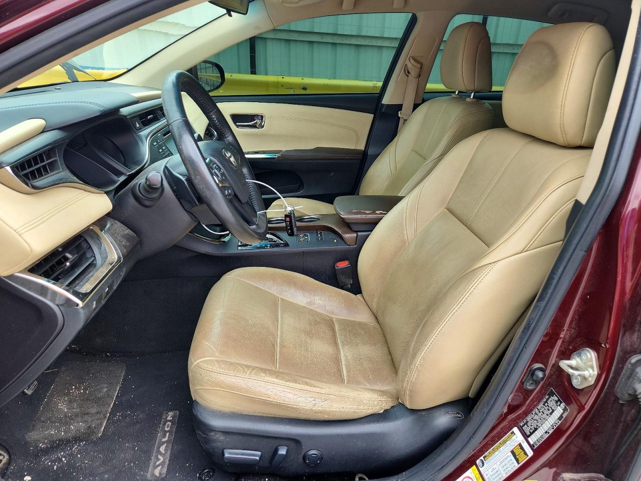 2016 TOYOTA AVALON XLE photo 13