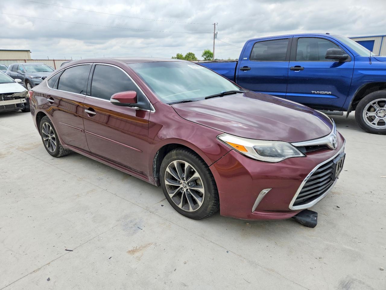 2016 TOYOTA AVALON XLE photo 7