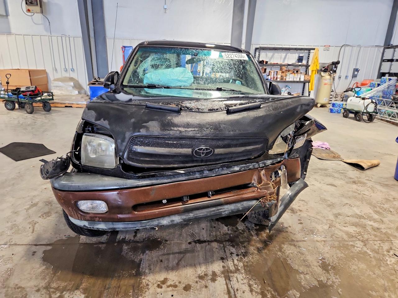 2001 TOYOTA TUNDRA BASE photo 9