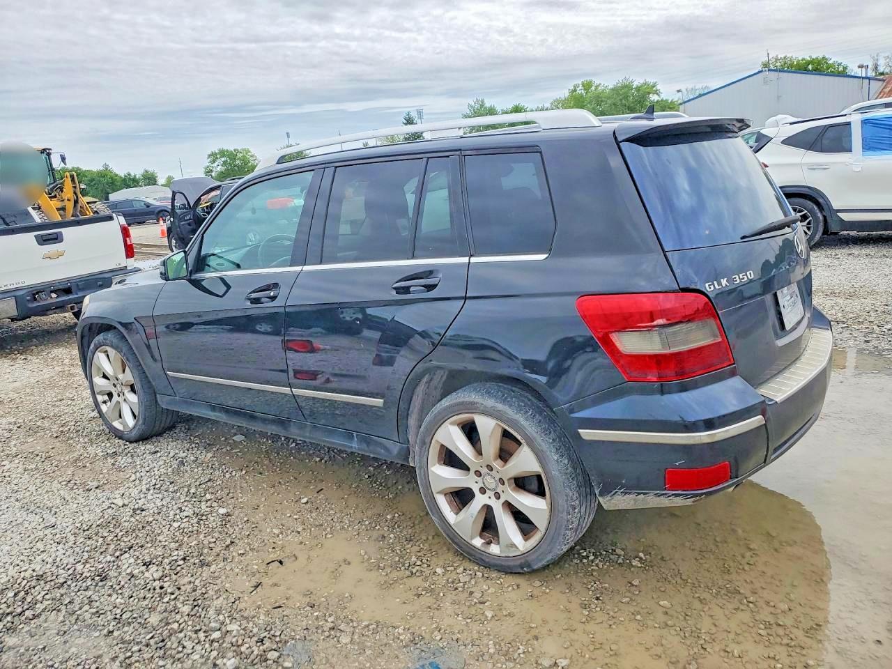 2011 MERCEDES-BENZ GLK 350 4MATIC photo 2