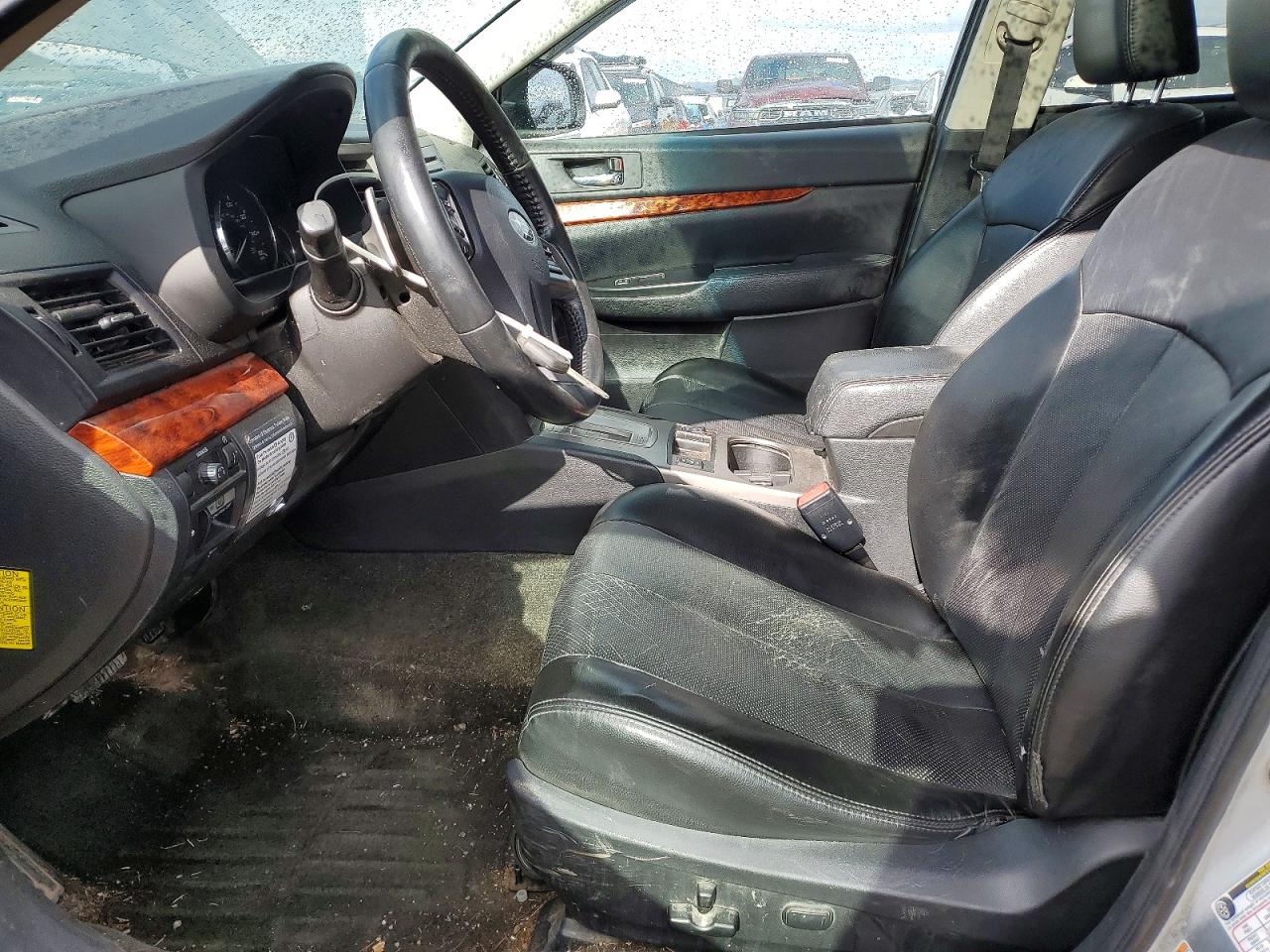 2012 SUBARU OUTBACK 3.6R LIMITED photo 7