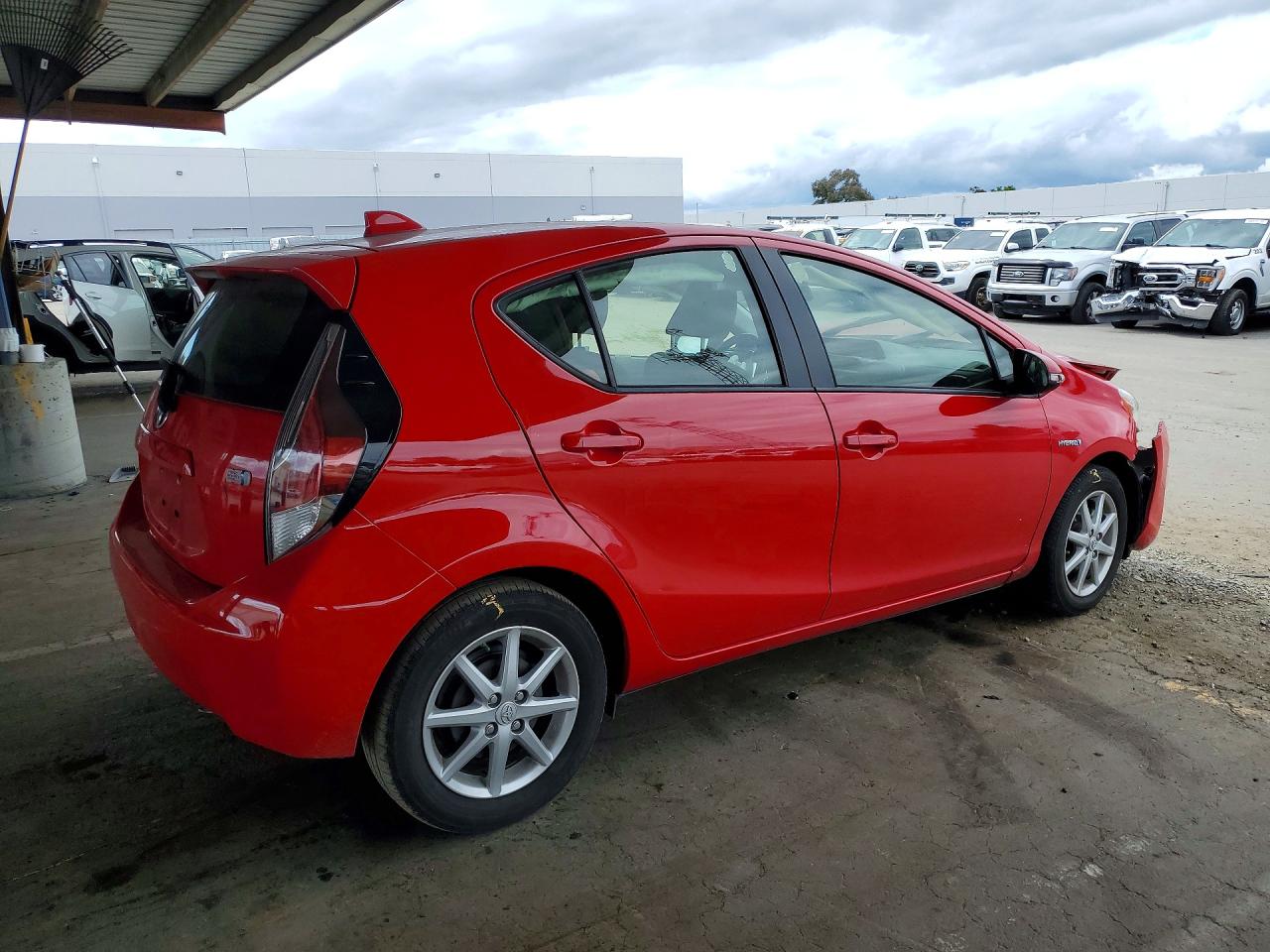2015 TOYT PRIUS photo 5
