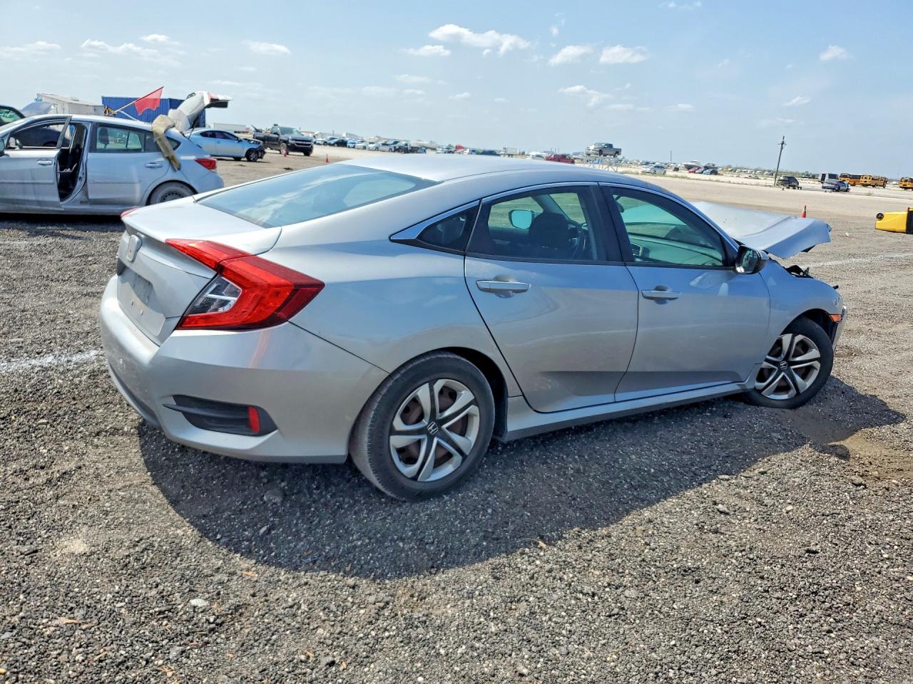 2016 HONDA CIVIC LX photo 5