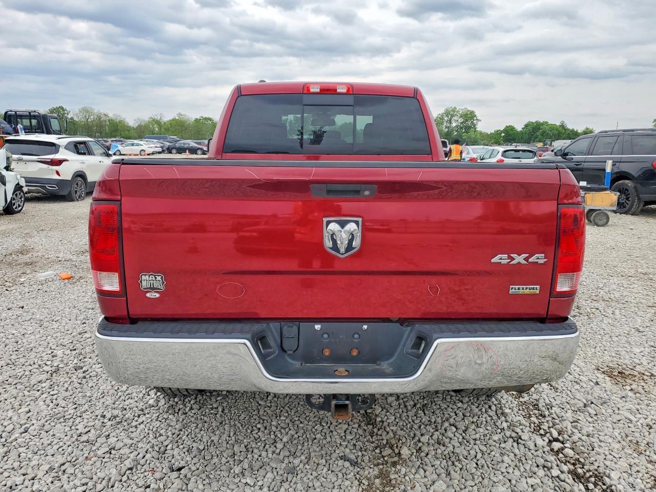 2014 RAM 1500 SLT photo 6