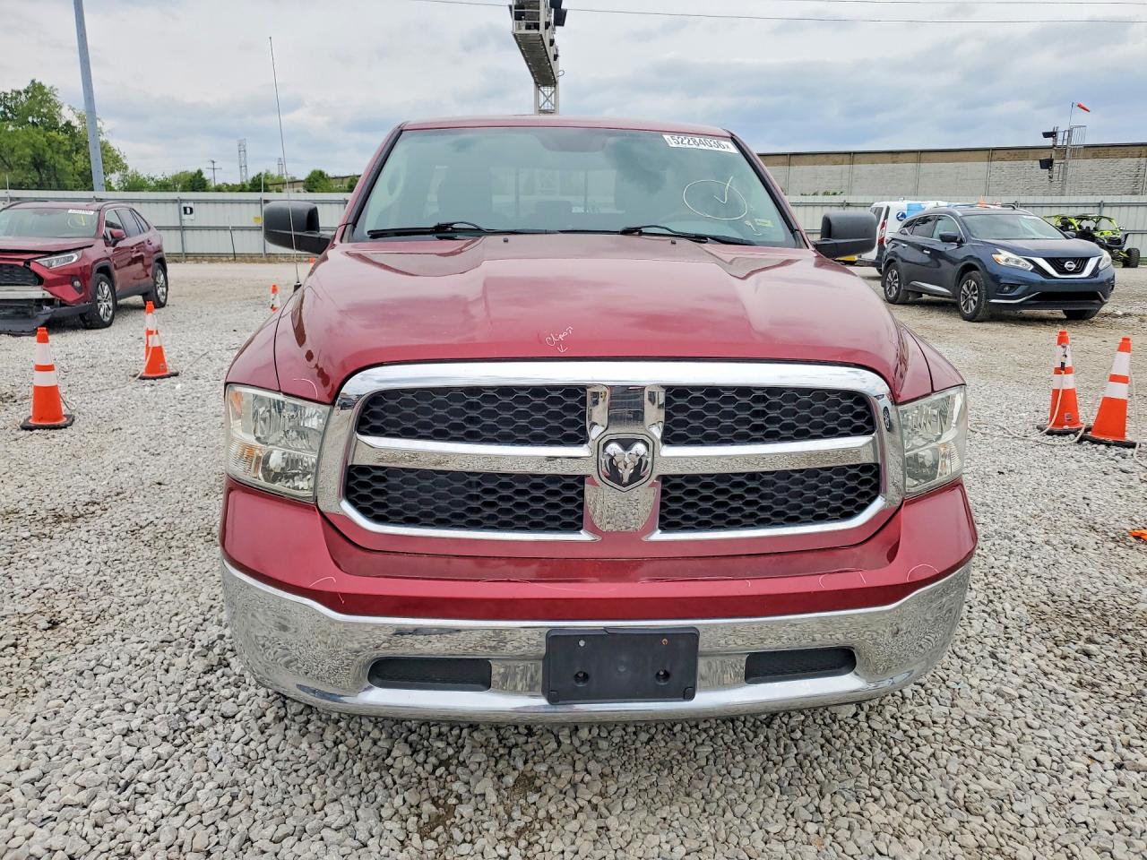 2014 RAM 1500 SLT photo 5