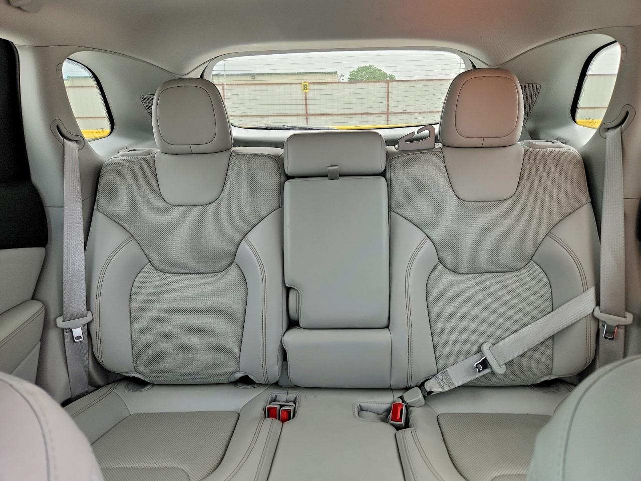 2021 JEEP CHEROKEE LATITUDE LUX photo 19