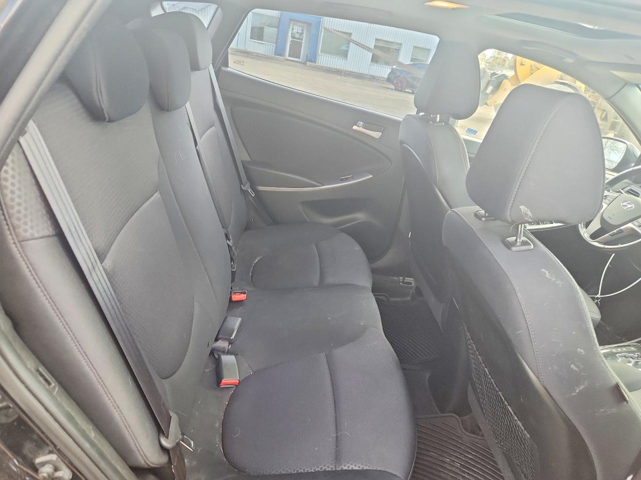2016 HYUNDAI ACCENT SPORT photo 19