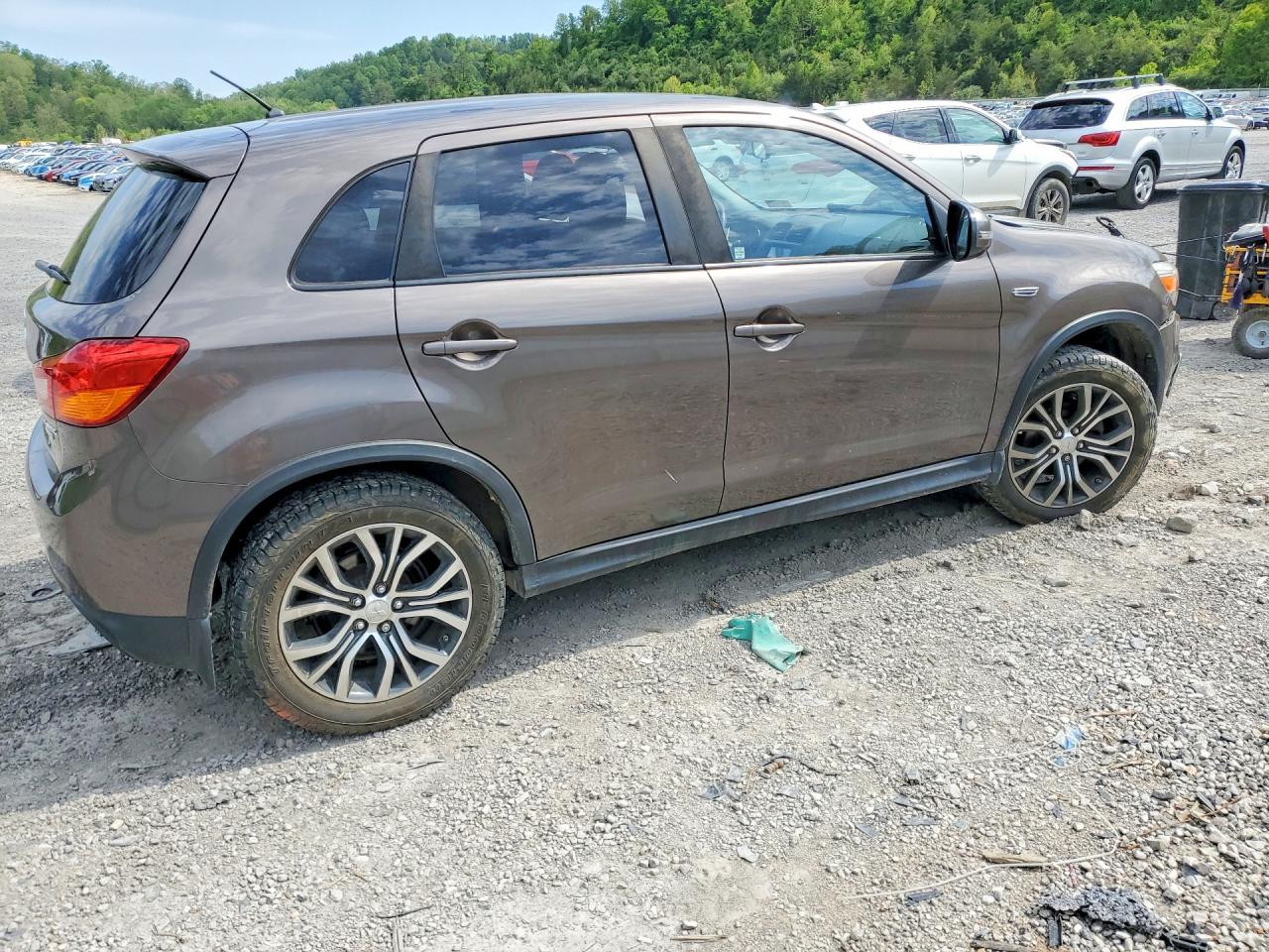 2016 MITSUBISHI OUTLANDER SPORT ES photo 3