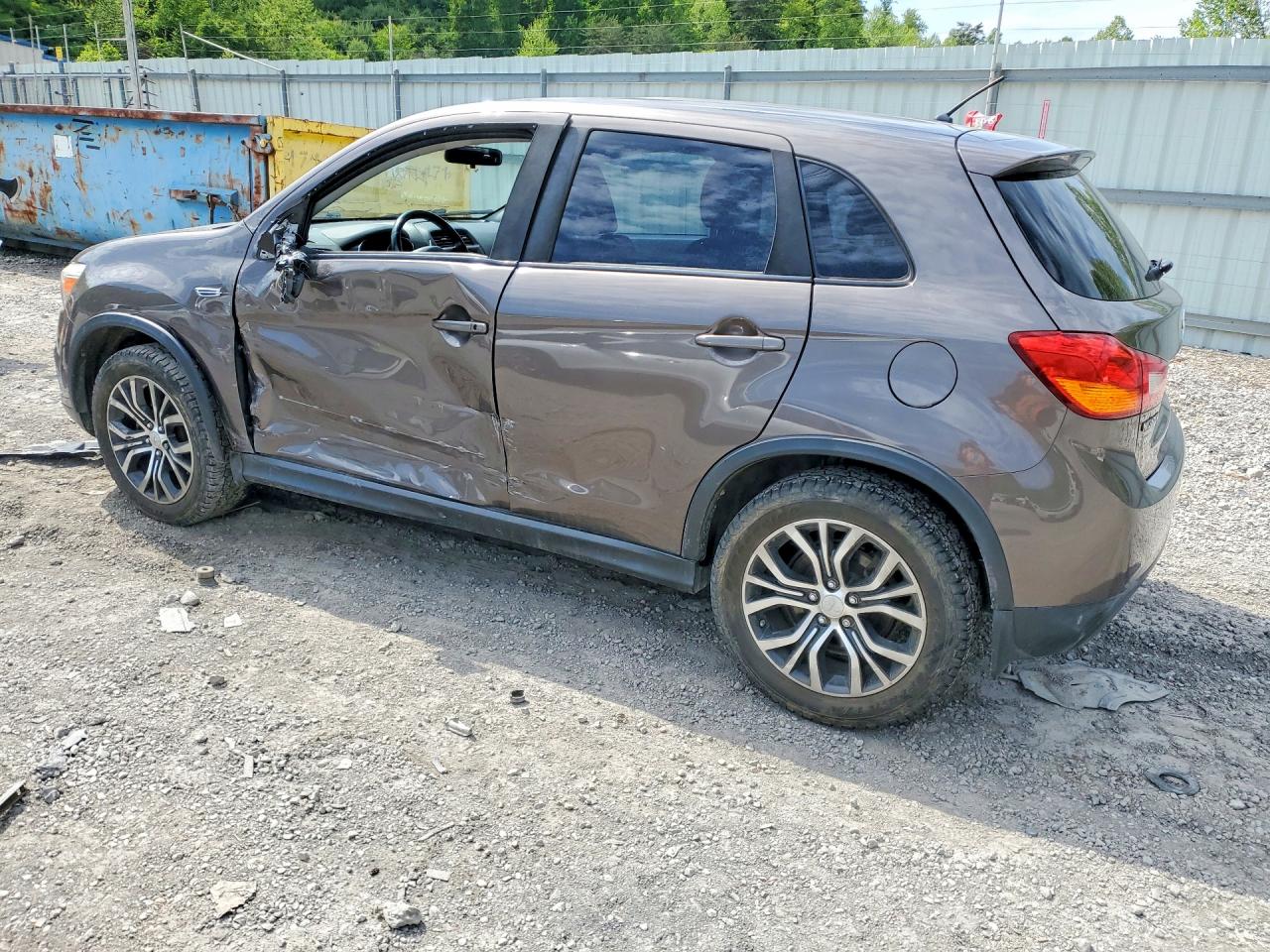 2016 MITSUBISHI OUTLANDER SPORT ES photo 2