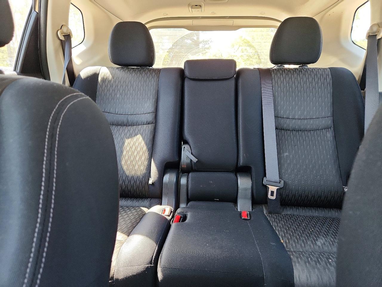 2017 NISSAN ROGUE S photo 28