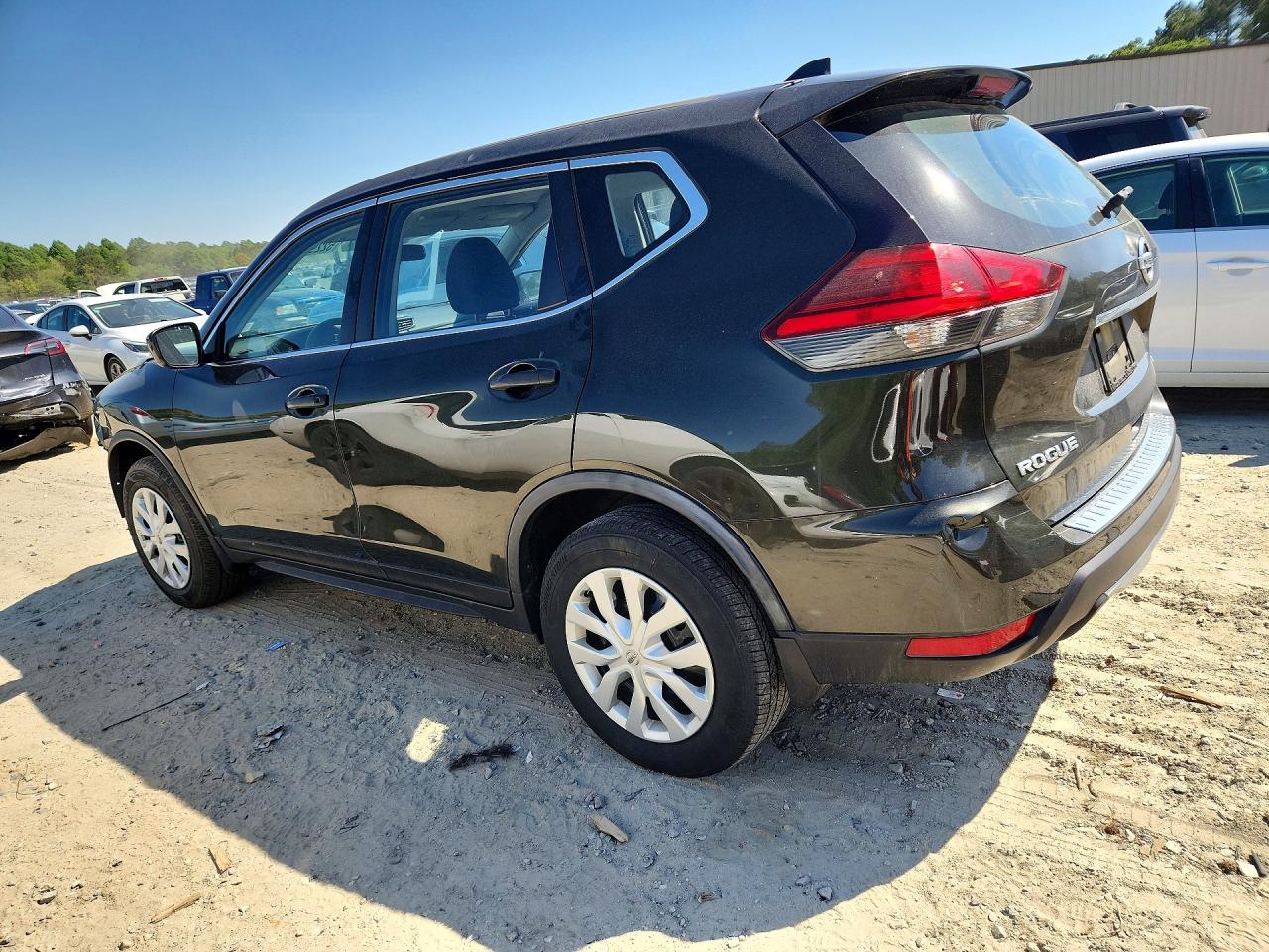 2017 NISSAN ROGUE S photo 4