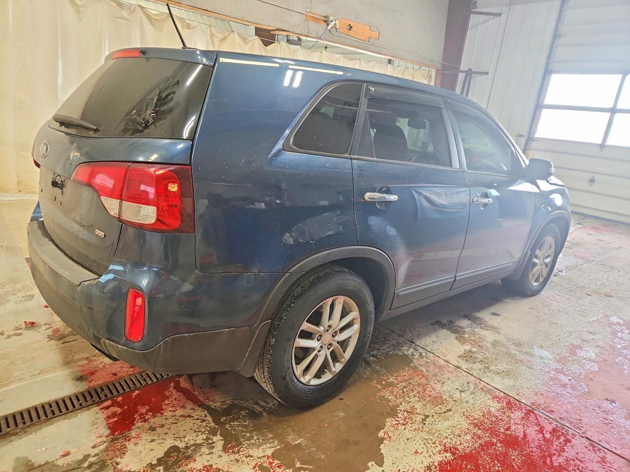 2014 KIA SORENTO LX photo 5