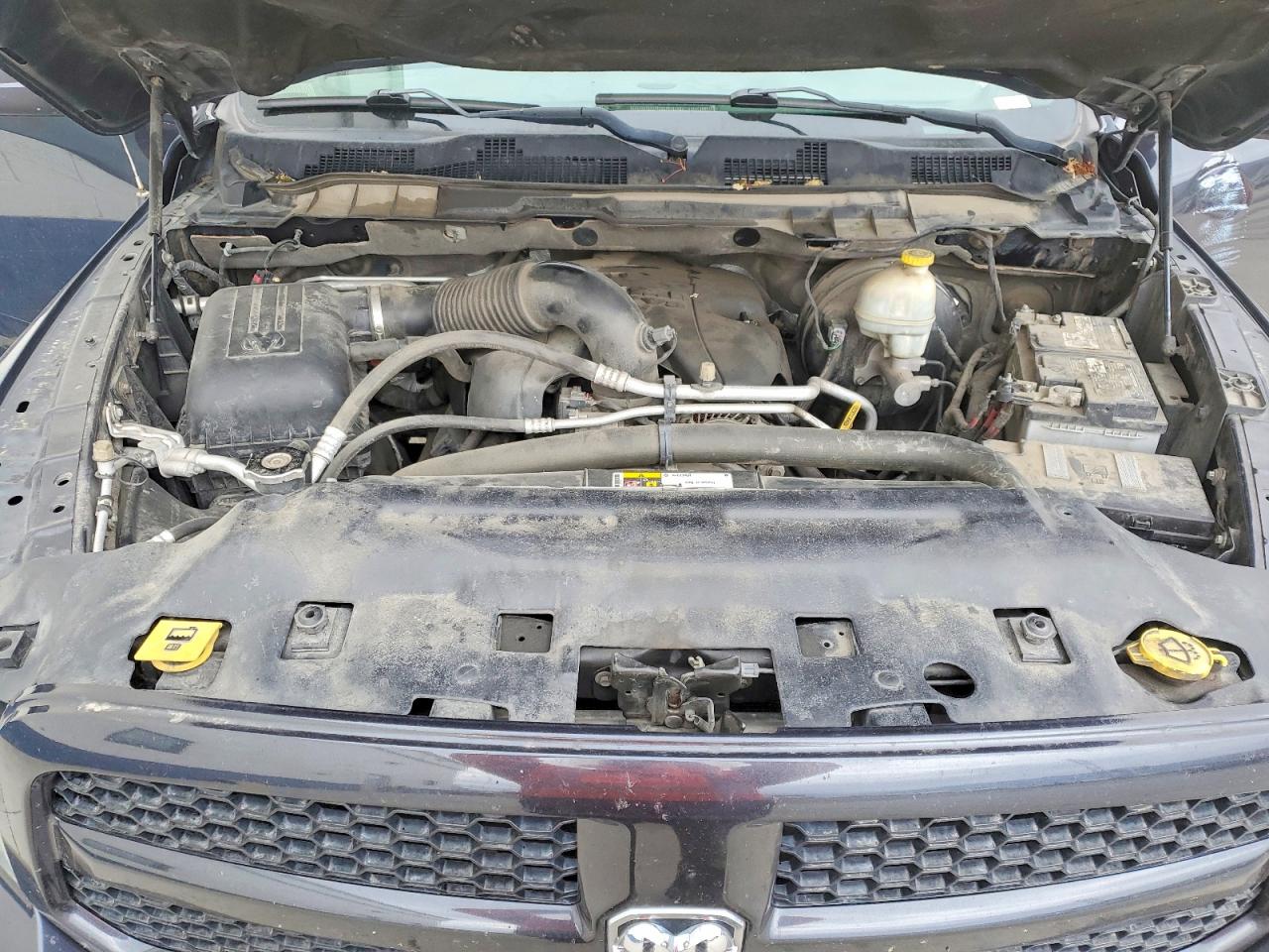 2014 RAM 1500 ST photo 31