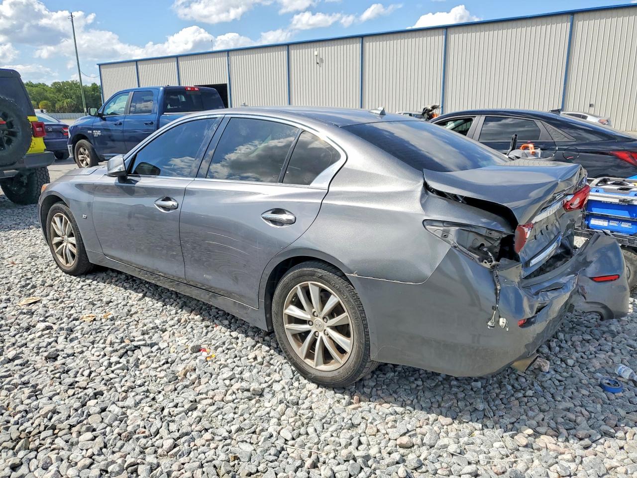 2015 INFINITI Q50 BASE photo 4