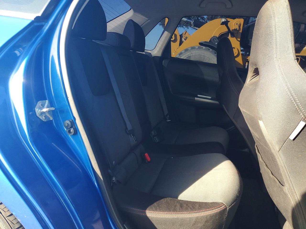 2012 SUBARU IMPREZA photo 28