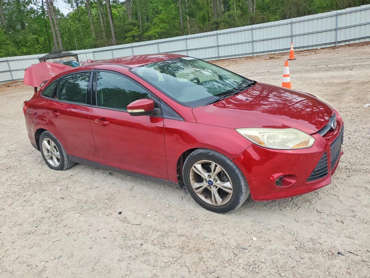 2014 FORD FOCUS SE photo 4