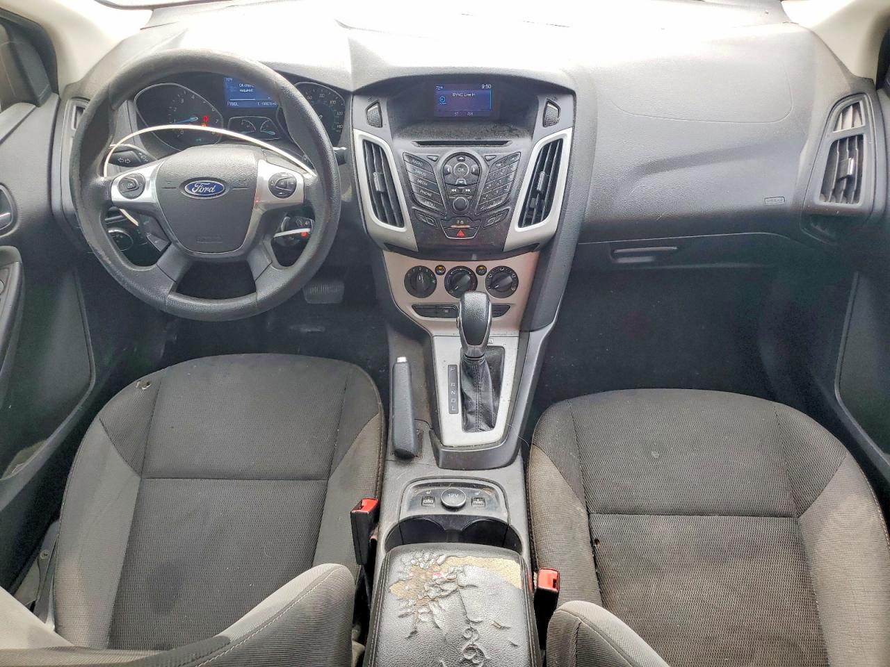 2014 FORD FOCUS SE photo 8