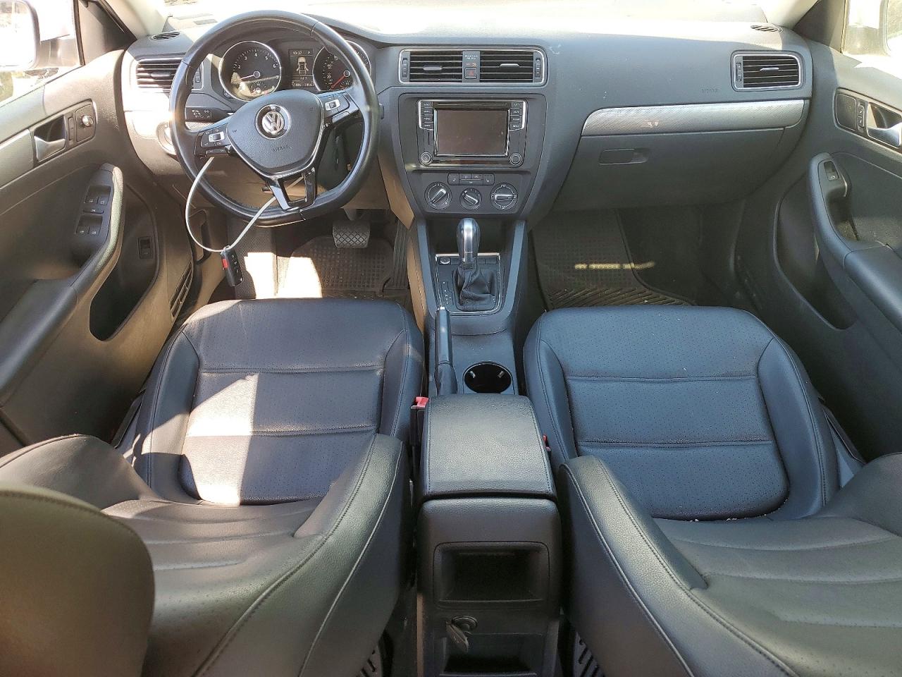 2017 VOLKSWAGEN JETTA SE photo 15