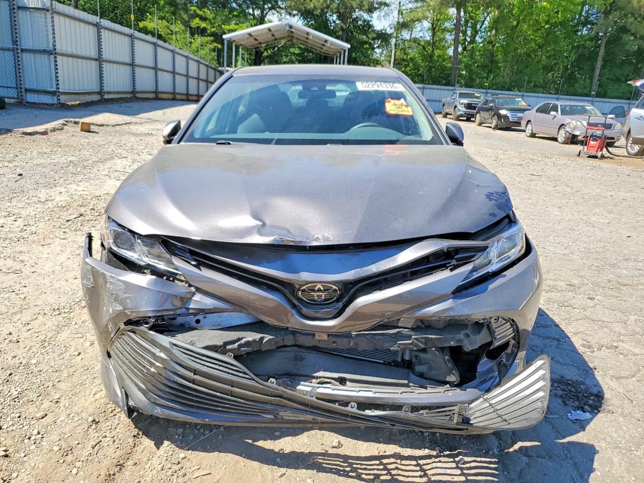 2018 TOYOTA CAMRY LE photo 9
