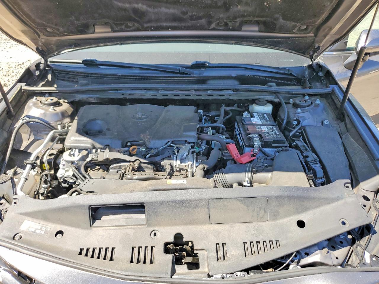 2018 TOYOTA CAMRY LE photo 21