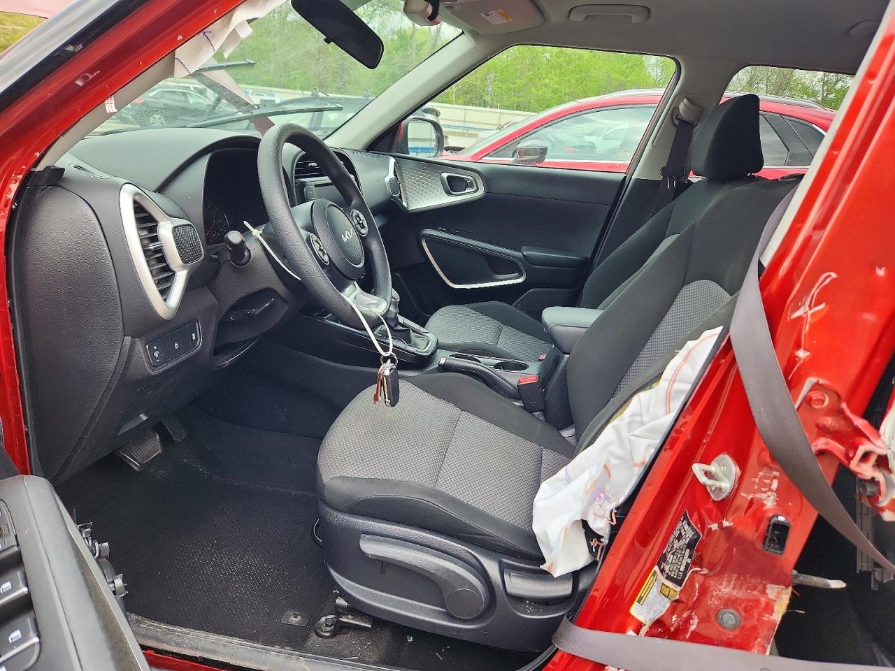 2022 KIA SOUL LX photo 13