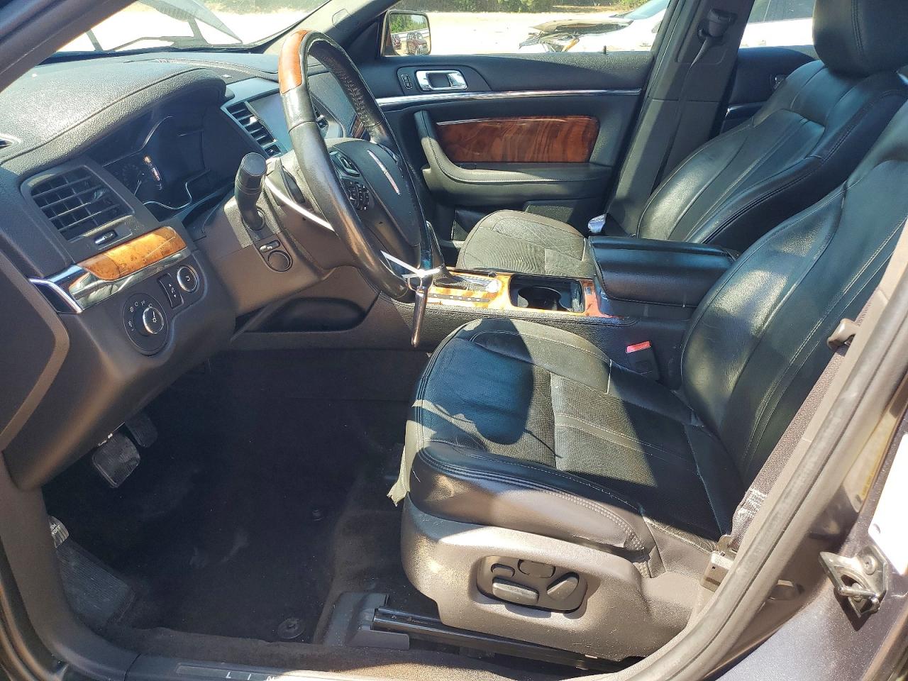 2013 LINCOLN MKS photo 13