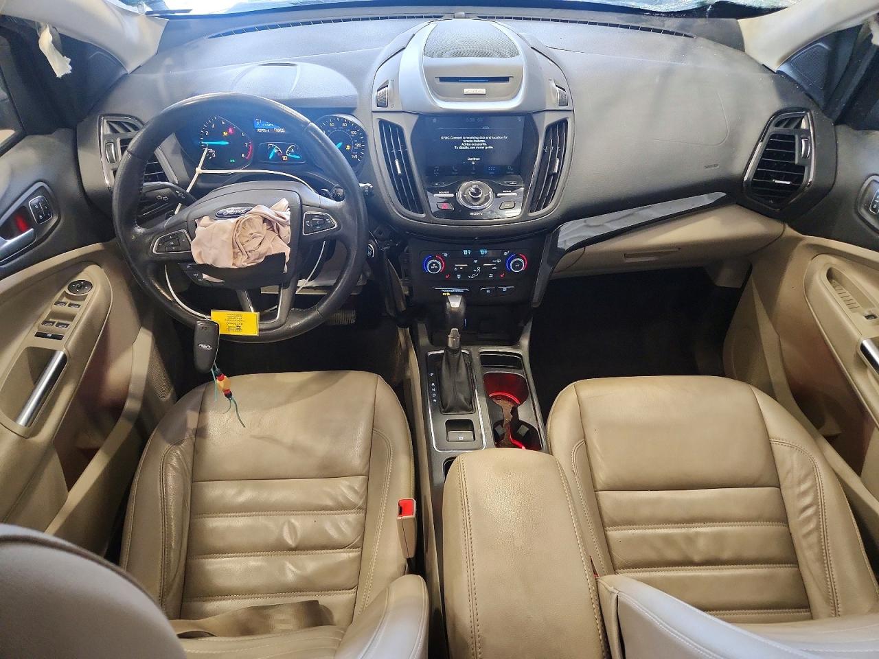 2017 FORD ESCAPE TITANIUM photo 8