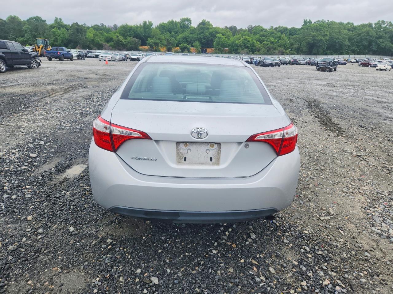 2015 TOYOTA COROLLA L photo 11