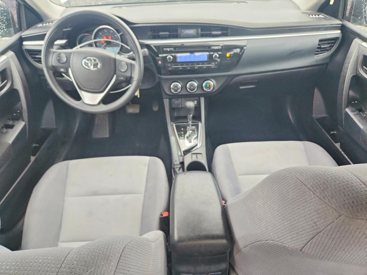 2015 TOYOTA COROLLA L photo 15