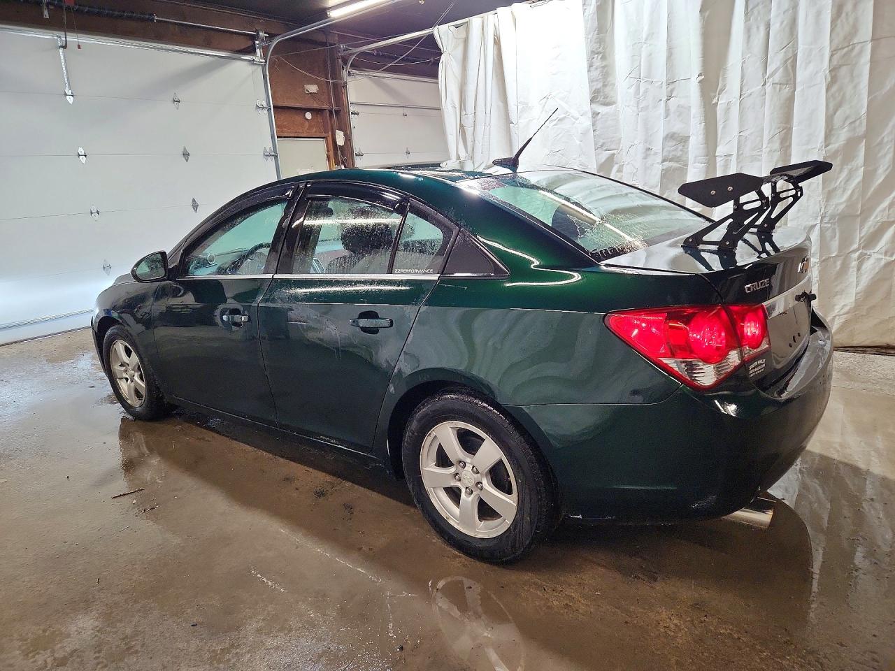 2014 CHEVROLET CRUZE LT photo 2