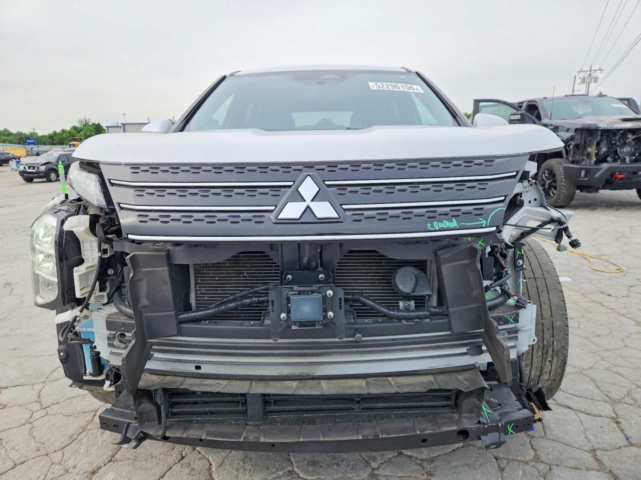 2024 MITSUBISHI OUTLANDER SE photo 13
