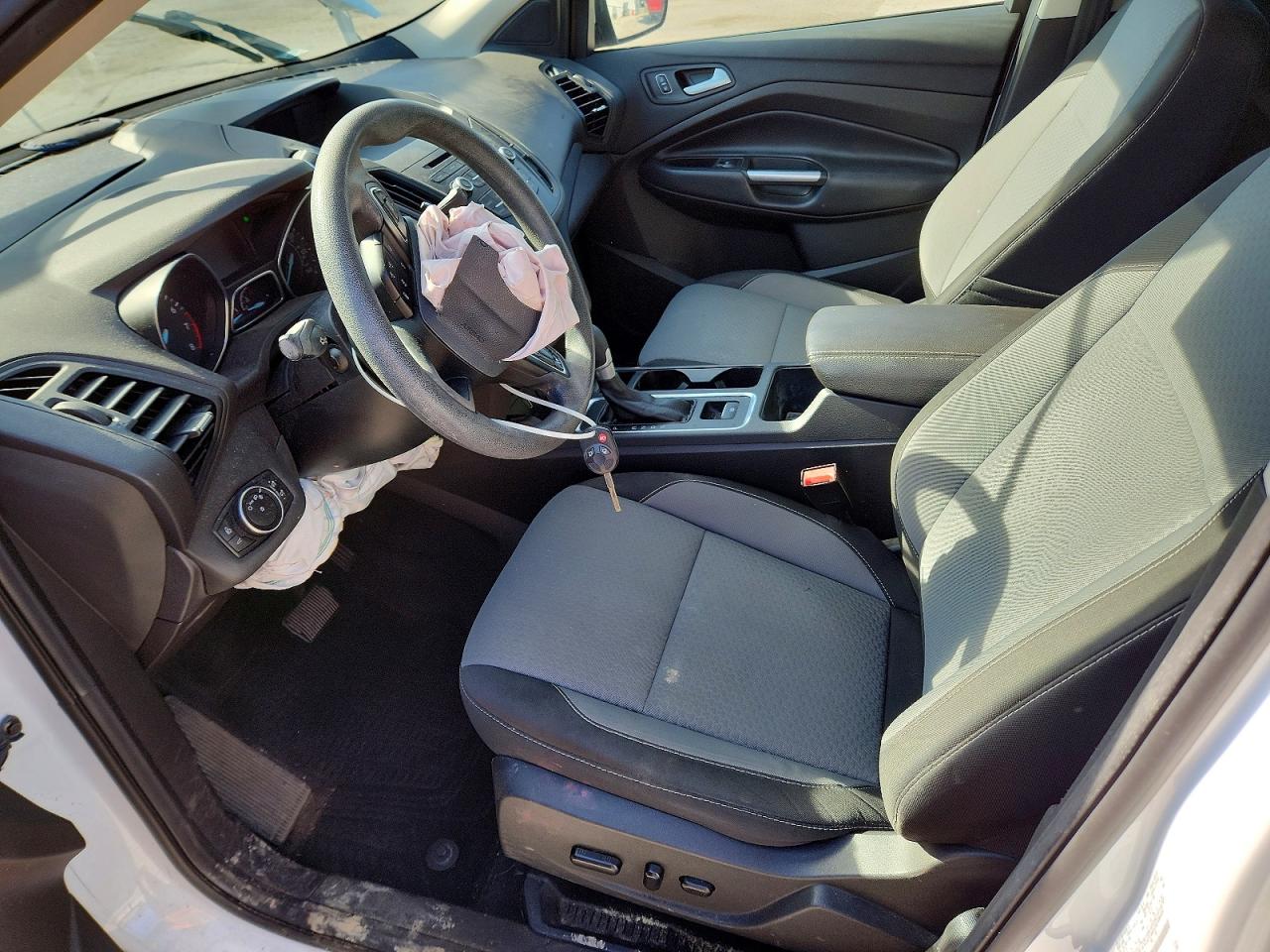 2017 FORD ESCAPE SE photo 7