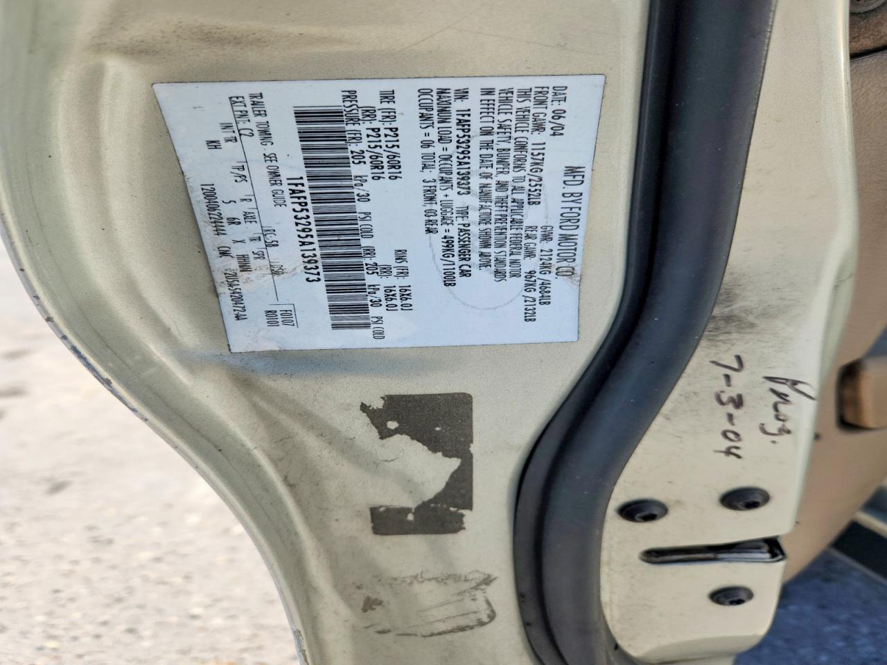 2005 FORD TAURUS SE photo 12