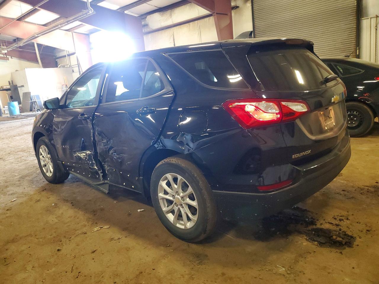 2021 CHEVROLET EQUINOX LS photo 3